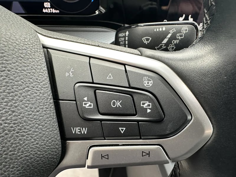 Photo de la voiture VOLKSWAGEN GOLF 1.0 TSI OPF 110 BVM6 Life
