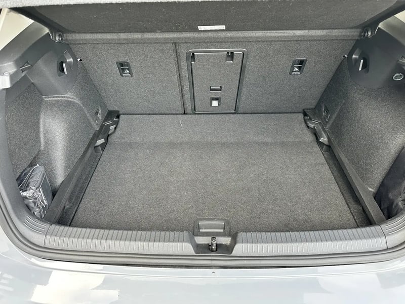 Photo de la voiture VOLKSWAGEN GOLF 1.0 TSI OPF 110 BVM6 Life