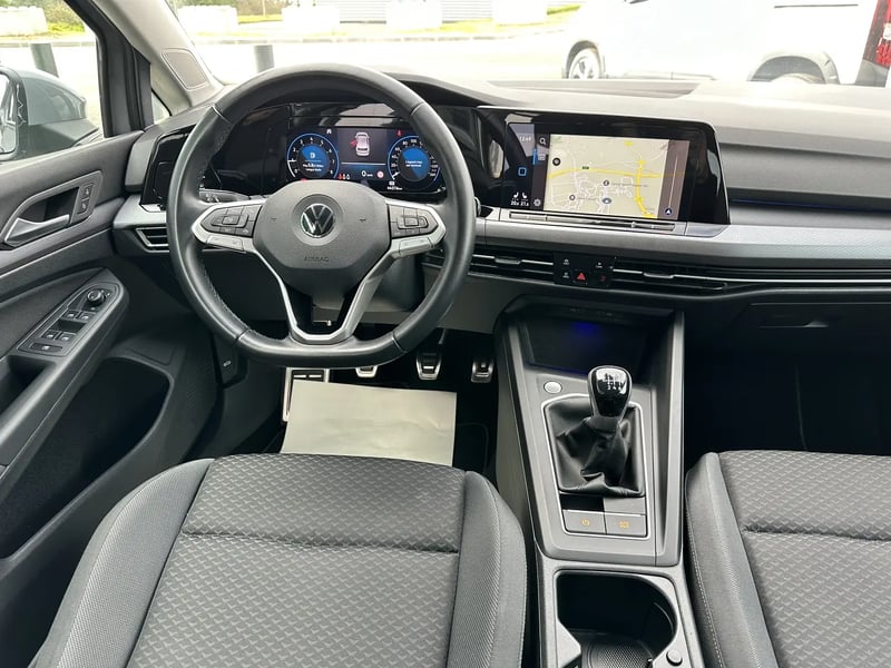Photo de la voiture VOLKSWAGEN GOLF 1.0 TSI OPF 110 BVM6 Life