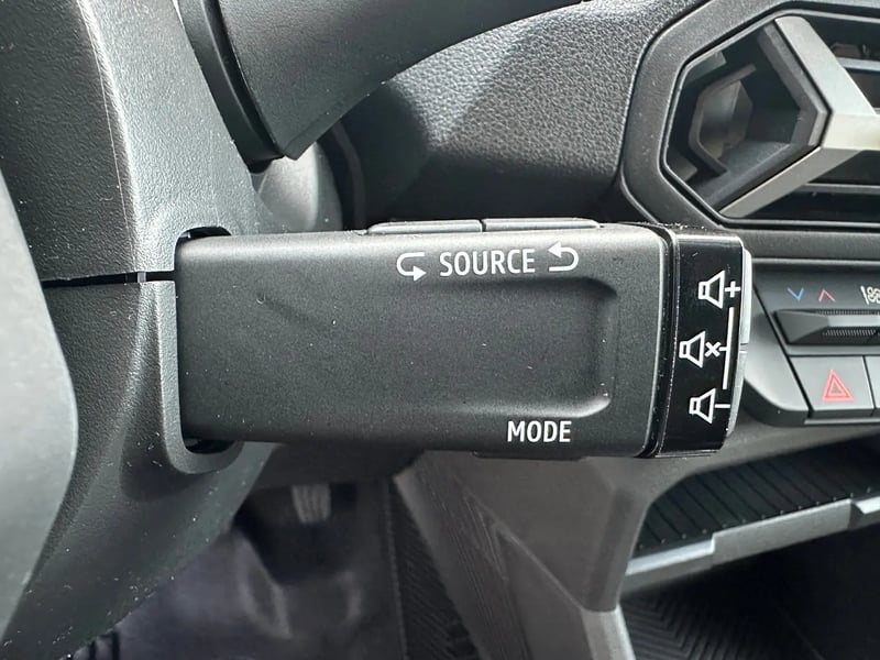 Photo de la voiture DACIA DUSTER Hybrid 155 Journey