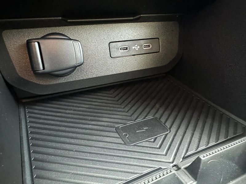 Photo de la voiture DACIA DUSTER Hybrid 155 Journey