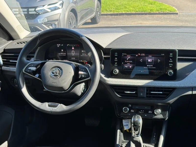 Photo de la voiture SKODA SCALA 1.0 TSI Evo 2 116 ch DSG7 Selection
