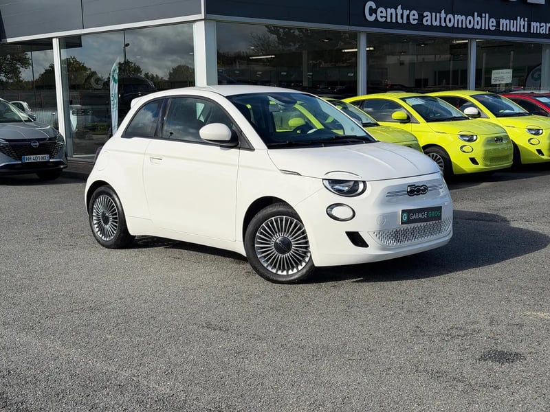 Photo de la voiture FIAT 500e BERLINE 500 e 118 ch Nouvelle 500
