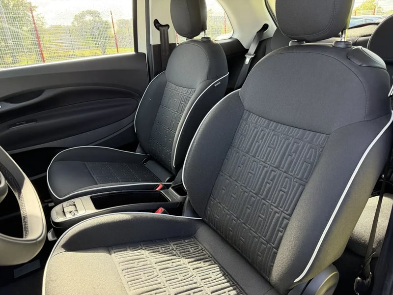 Photo de la voiture FIAT 500e BERLINE 500 e 118 ch Nouvelle 500