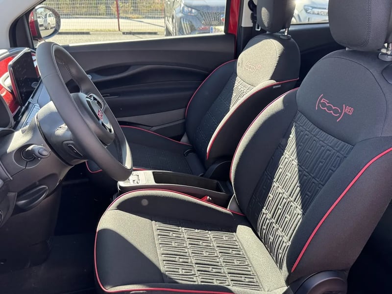 Photo de la voiture FIAT 500e BERLINE 500 e 95 ch (RED) 2.0