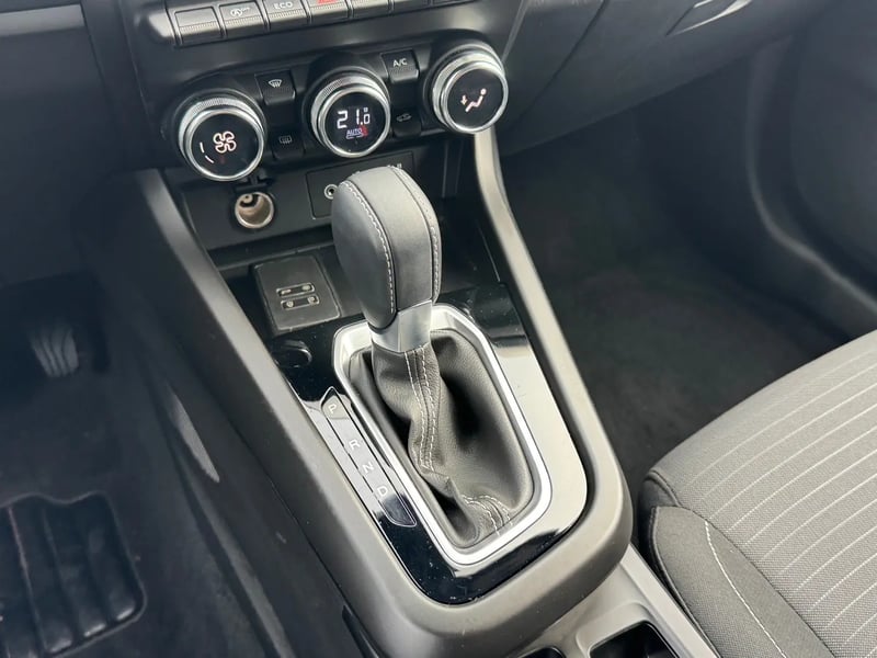 Photo de la voiture RENAULT ARKANA mild hybrid 140 EDC GSR2 Evolution
