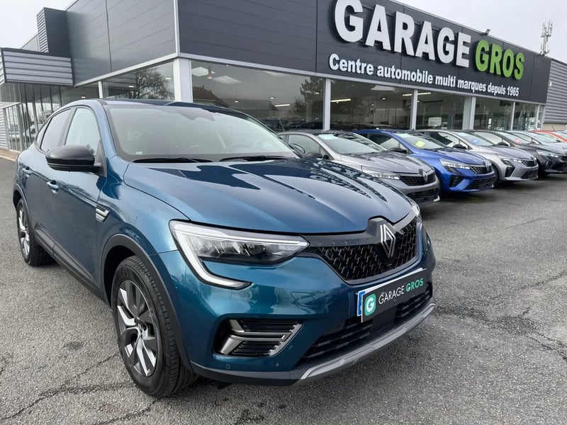 Photo de la voiture RENAULT ARKANA mild hybrid 140 EDC GSR2 Evolution