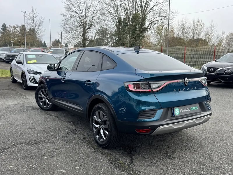 Photo de la voiture RENAULT ARKANA mild hybrid 140 EDC GSR2 Evolution