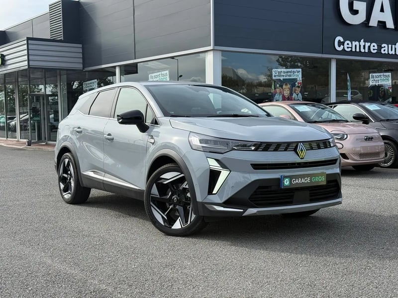 Photo de la voiture RENAULT SYMBIOZ E-Tech full hybrid 160 ch Iconic