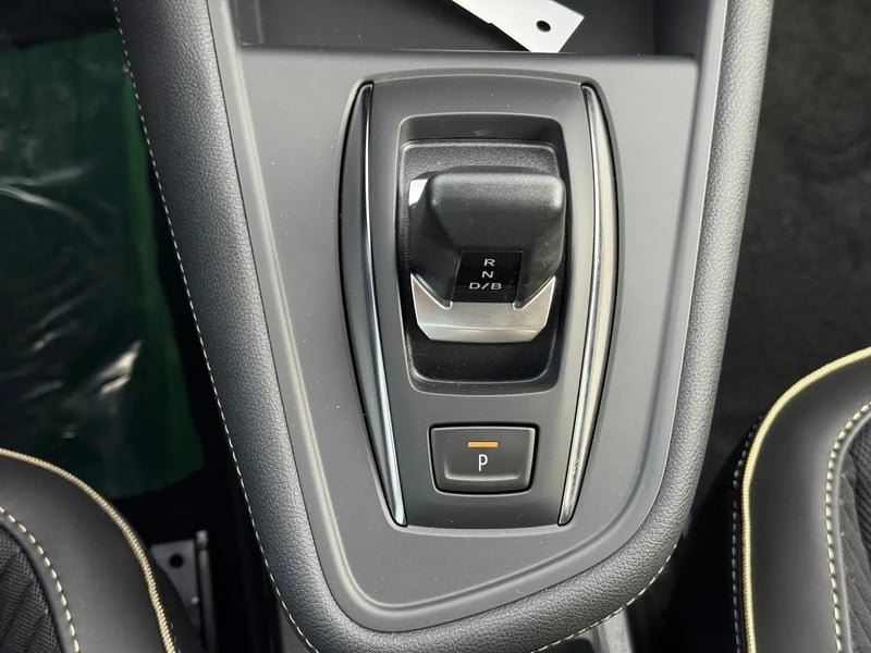 Photo de la voiture RENAULT SYMBIOZ E-Tech full hybrid 160 ch Iconic