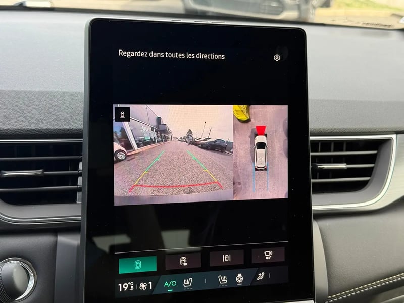 Photo de la voiture RENAULT SYMBIOZ E-Tech full hybrid 160 ch Iconic