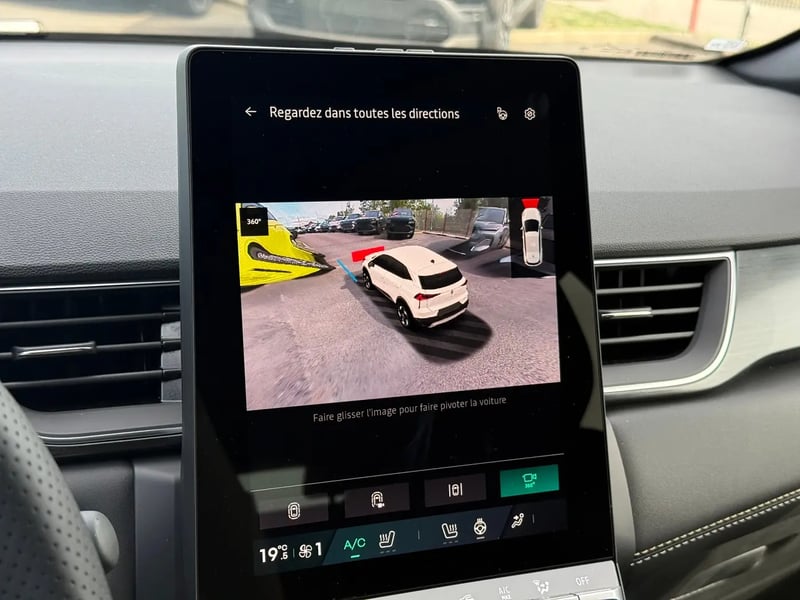 Photo de la voiture RENAULT SYMBIOZ E-Tech full hybrid 160 ch Iconic