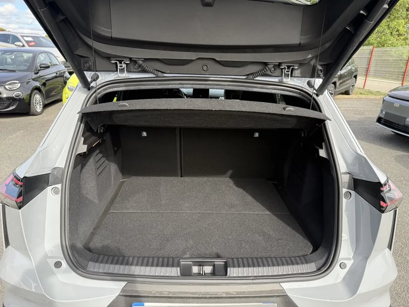 Photo de la voiture RENAULT SYMBIOZ E-Tech full hybrid 160 ch Iconic