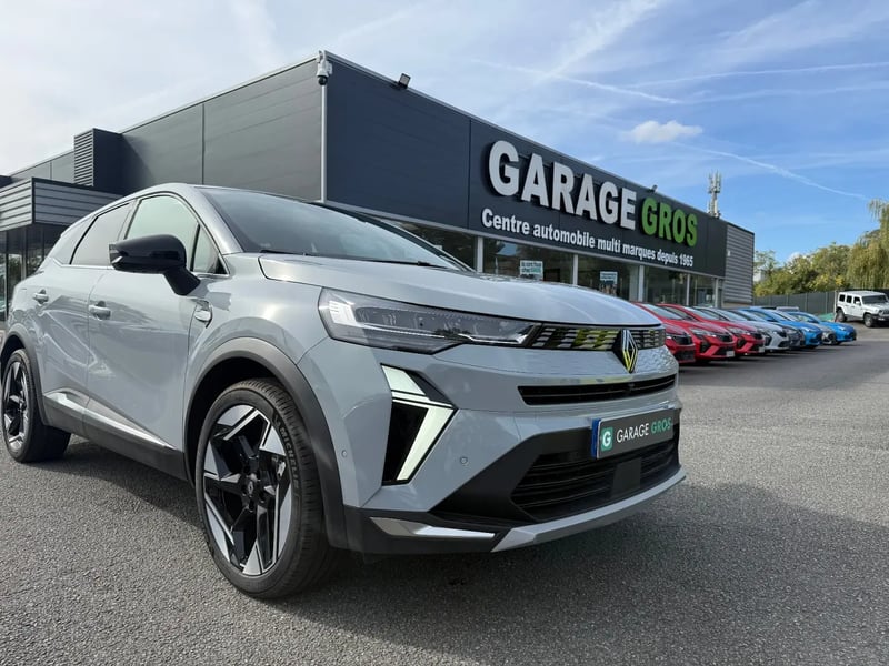 Photo de la voiture RENAULT SYMBIOZ E-Tech full hybrid 160 ch Iconic