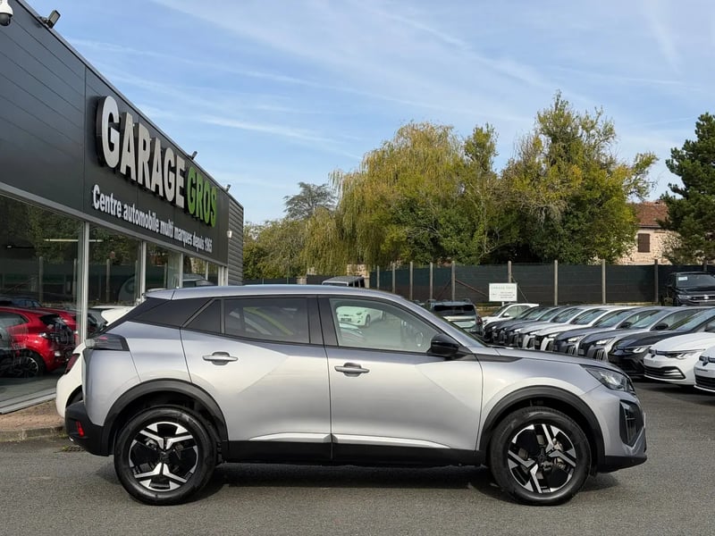 Photo de la voiture PEUGEOT 2008 Hybrid 145 ch e-DCS6 Allure