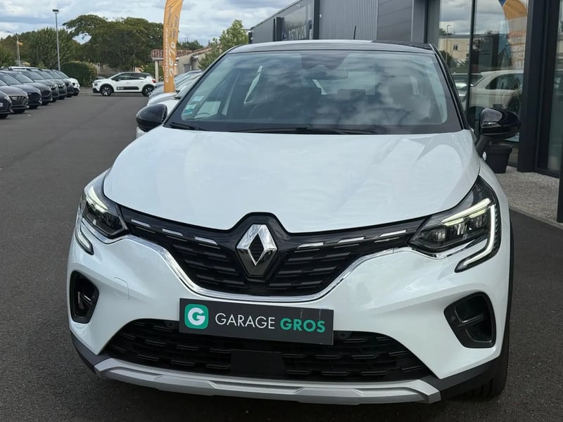 Photo de la voiture RENAULT CAPTUR TCe 140 EDC BUSINESS
