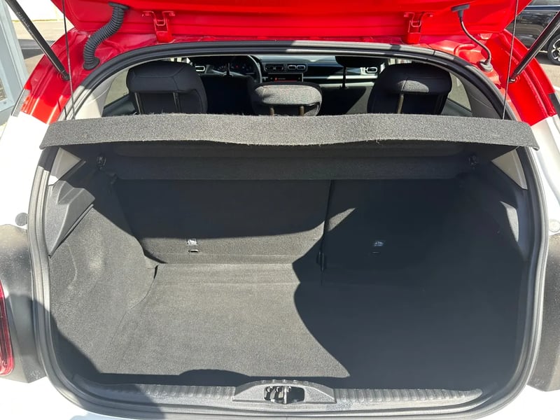 Photo de la voiture CITROEN C3 PureTech 83 S&S BVM5 Shine