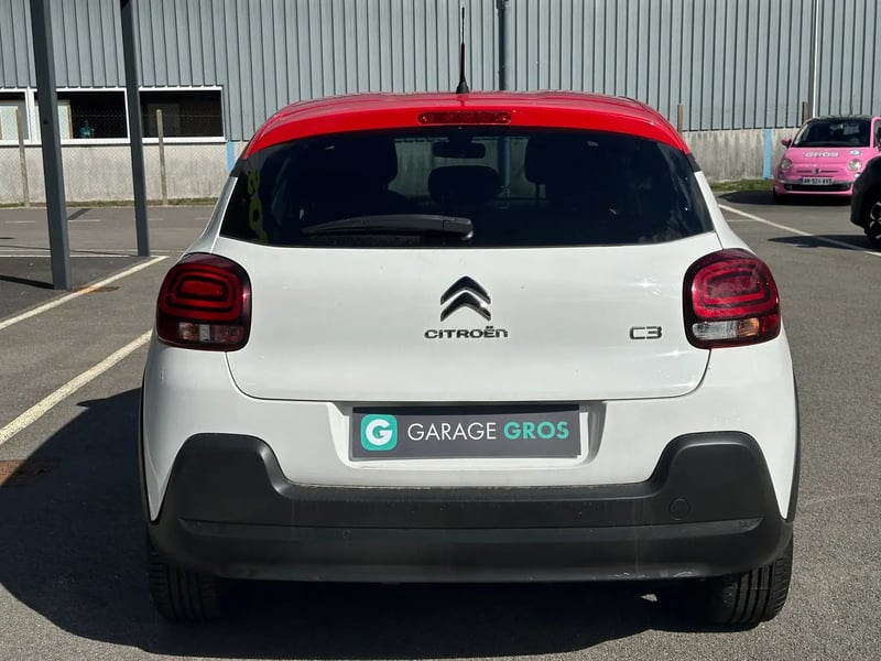Photo de la voiture CITROEN C3 PureTech 83 S&S BVM5 Shine