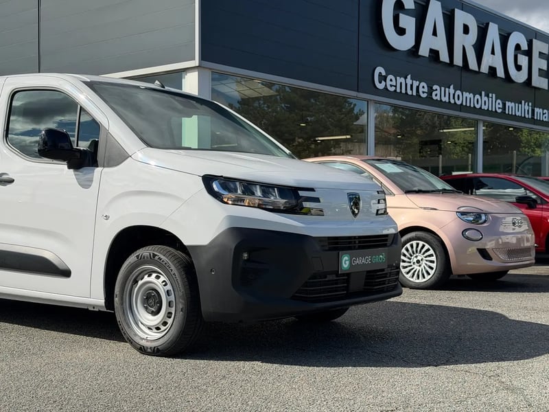 Photo de la voiture PEUGEOT PARTNER FOURGON FGN DIESEL 100 CH M MANUELLE