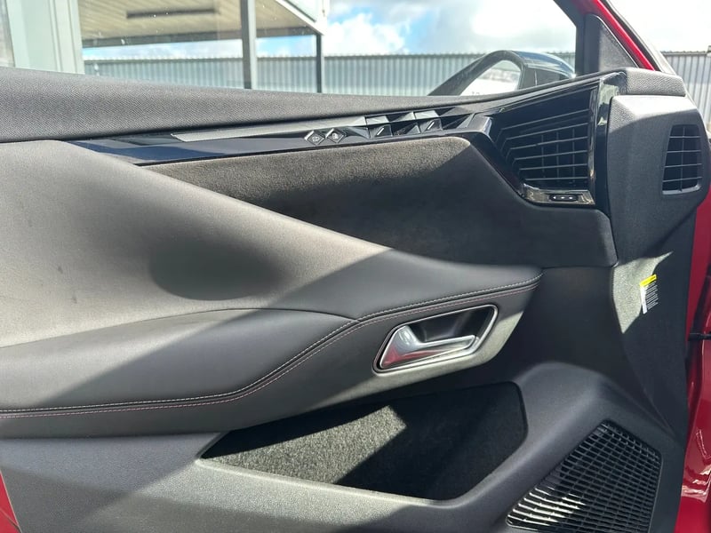 Photo de la voiture DS DS 4 PureTech 130 EAT8 Performance Line+