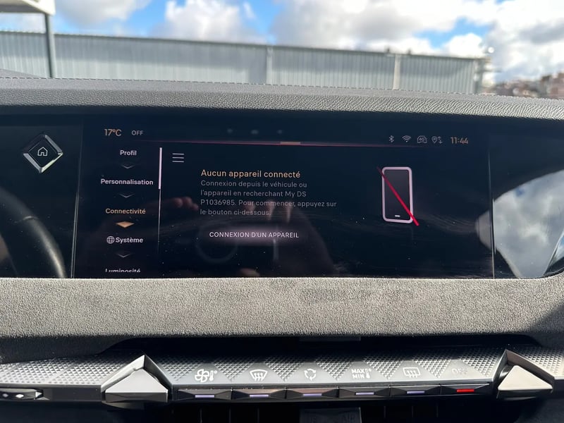 Photo de la voiture DS DS 4 PureTech 130 EAT8 Performance Line+