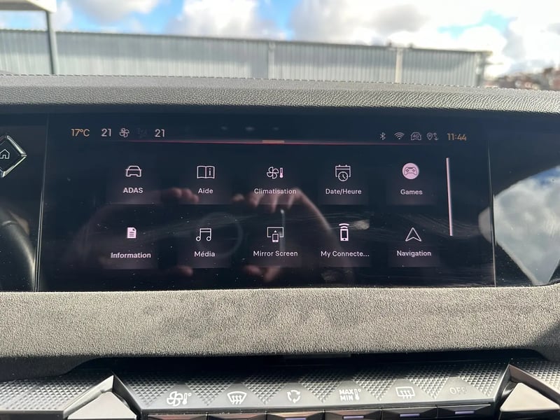 Photo de la voiture DS DS 4 PureTech 130 EAT8 Performance Line+