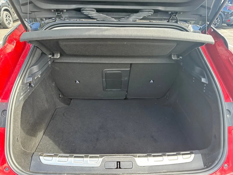 Photo de la voiture DS DS 4 PureTech 130 EAT8 Performance Line+