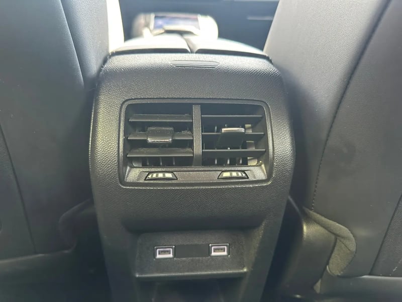 Photo de la voiture DS DS 4 PureTech 130 EAT8 Performance Line+