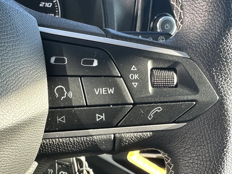 Photo de la voiture SEAT IBIZA 1.0 EcoTSI 110 ch S/S BVM6 Style