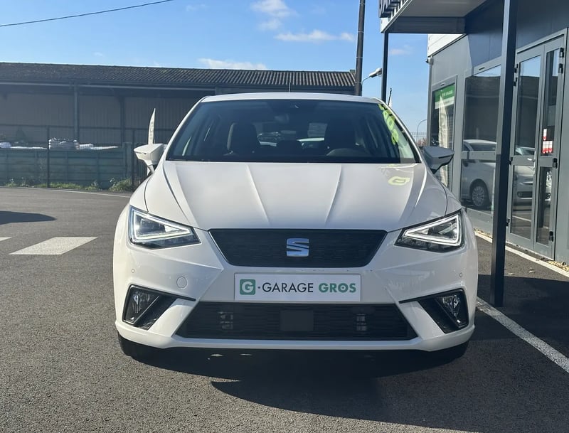 Photo de la voiture SEAT IBIZA 1.0 EcoTSI 110 ch S/S BVM6 Style