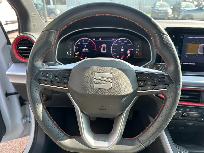 Photo de la voiture SEAT ARONA 1.0 TSI 110 ch Start/Stop BVM6 FR