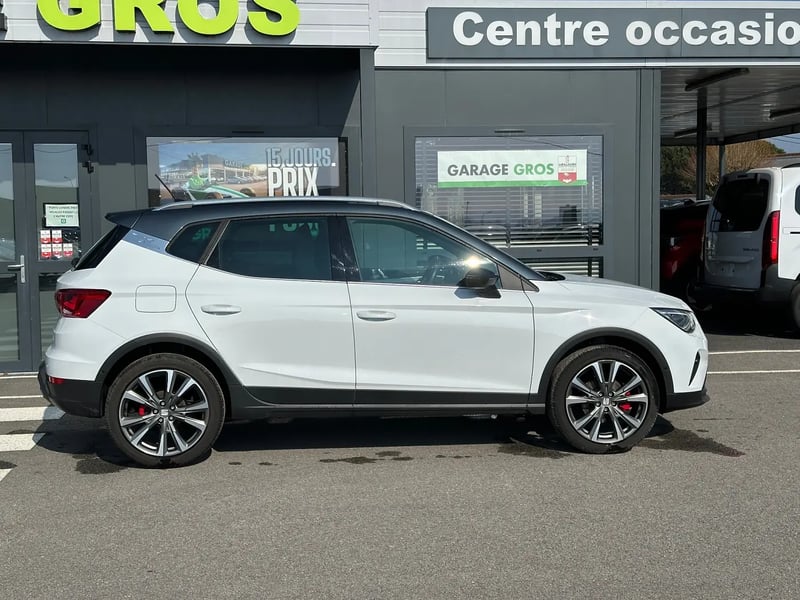 Photo de la voiture SEAT ARONA 1.0 TSI 110 ch Start/Stop BVM6 FR