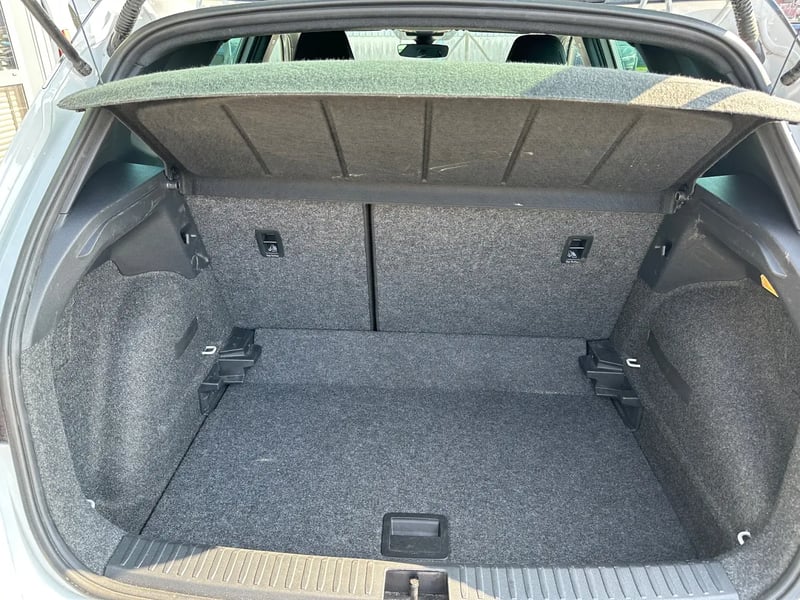 Photo de la voiture SEAT ARONA 1.0 TSI 110 ch Start/Stop BVM6 FR