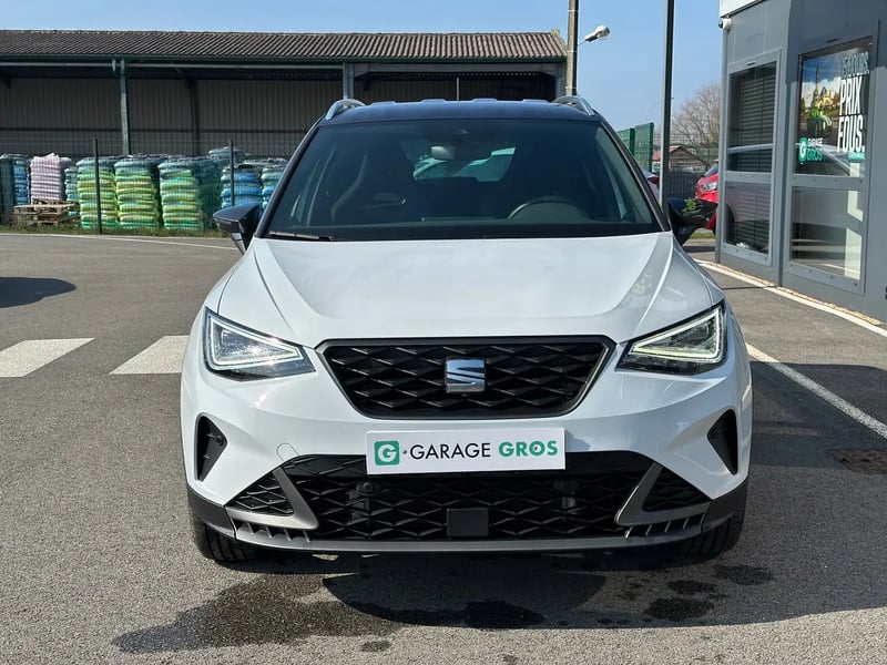 Photo de la voiture SEAT ARONA 1.0 TSI 110 ch Start/Stop BVM6 FR