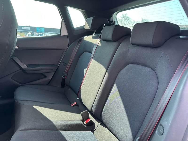 Photo de la voiture SEAT ARONA 1.0 TSI 110 ch Start/Stop BVM6 FR
