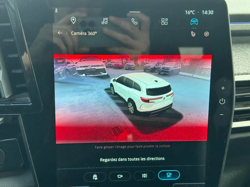 Photo de la voiture RENAULT ESPACE VI E-Tech hybrid 200 Techno