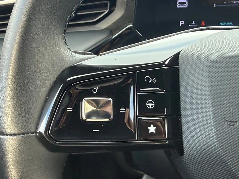 Photo de la voiture MG MG3 1.5 L Hybrid+ 195 ch Luxury