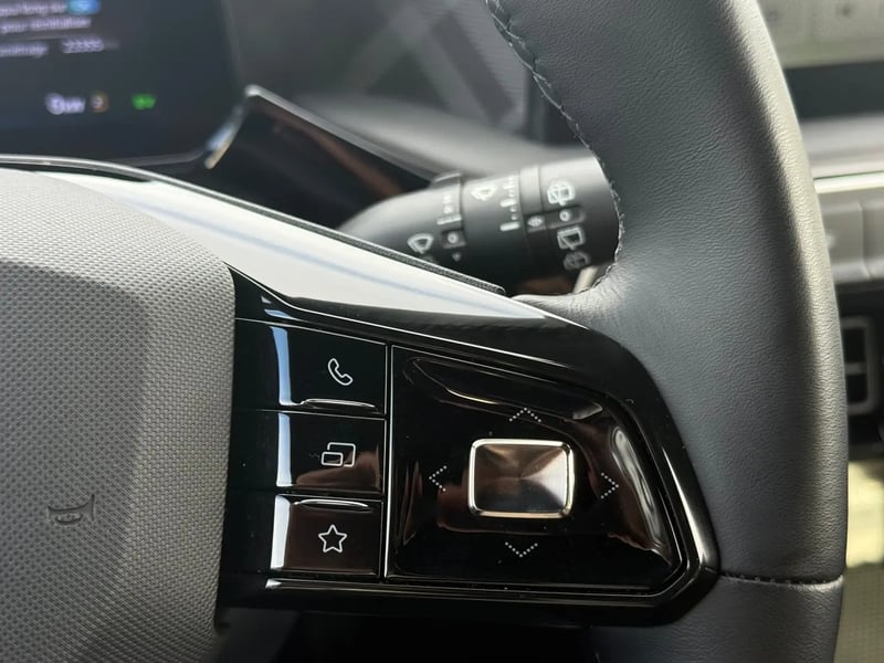 Photo de la voiture MG MG3 1.5 L Hybrid+ 195 ch Luxury