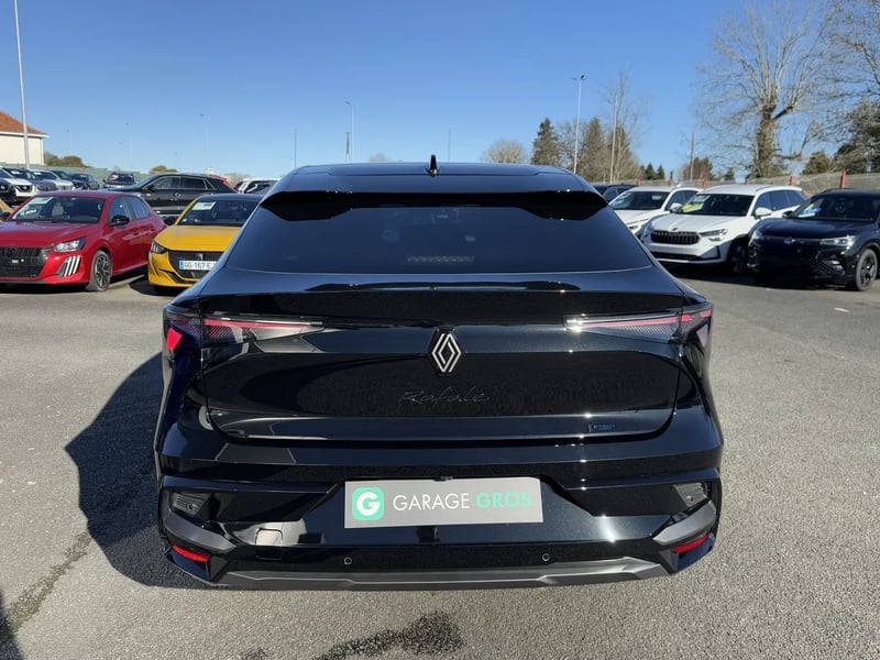 Photo de la voiture RENAULT RAFALE E-Tech full hybrid 200 esprit Alpine