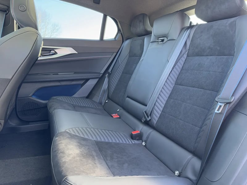 Photo de la voiture RENAULT RAFALE E-Tech full hybrid 200 esprit Alpine