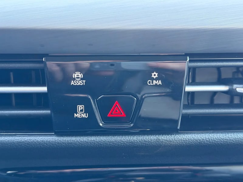 Photo de la voiture VOLKSWAGEN GOLF 1.5 eTSI OPF 150 DSG7 Style