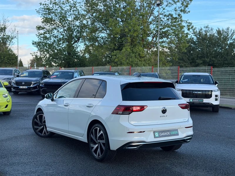 Photo de la voiture VOLKSWAGEN GOLF 1.5 eTSI OPF 150 DSG7 Style