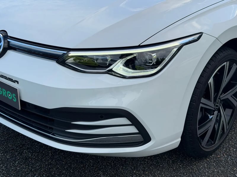 Photo de la voiture VOLKSWAGEN GOLF 1.5 eTSI OPF 150 DSG7 Style