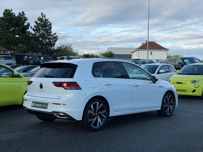 Photo de la voiture VOLKSWAGEN GOLF 1.5 eTSI OPF 150 DSG7 Style