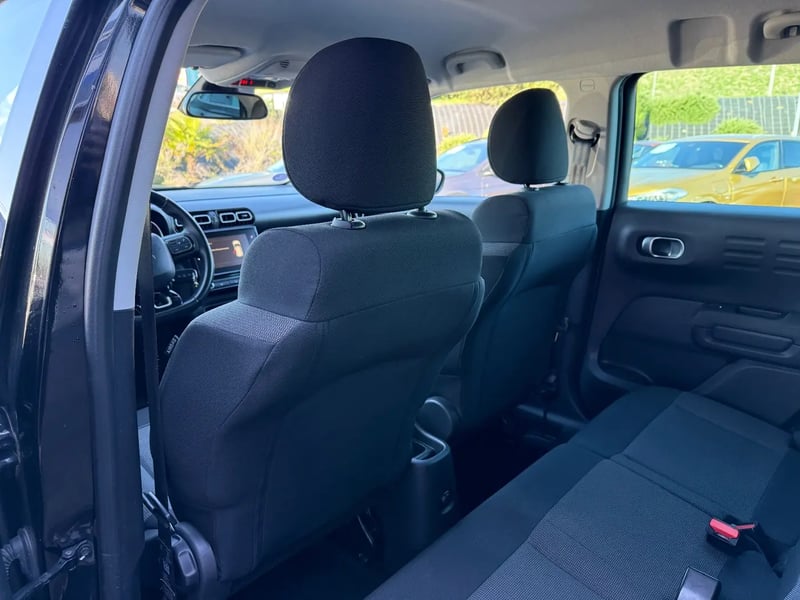 Photo de la voiture CITROEN C3 AIRCROSS PureTech 110 S&S BVM6 Shine