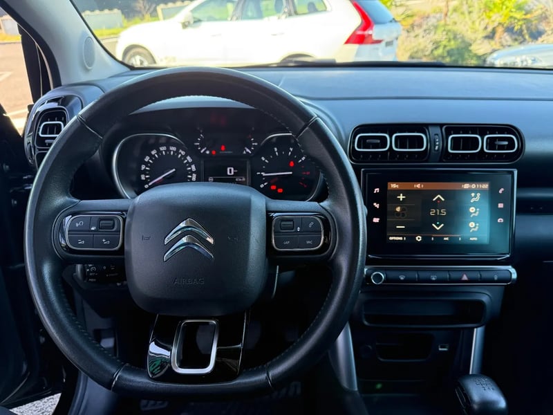 Photo de la voiture CITROEN C3 AIRCROSS PureTech 110 S&S BVM6 Shine