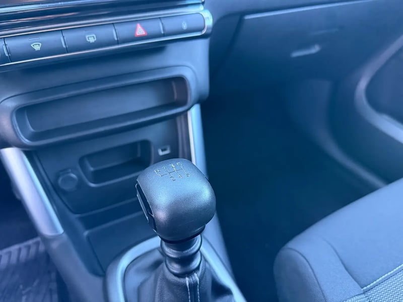 Photo de la voiture CITROEN C3 AIRCROSS PureTech 110 S&S BVM6 Shine