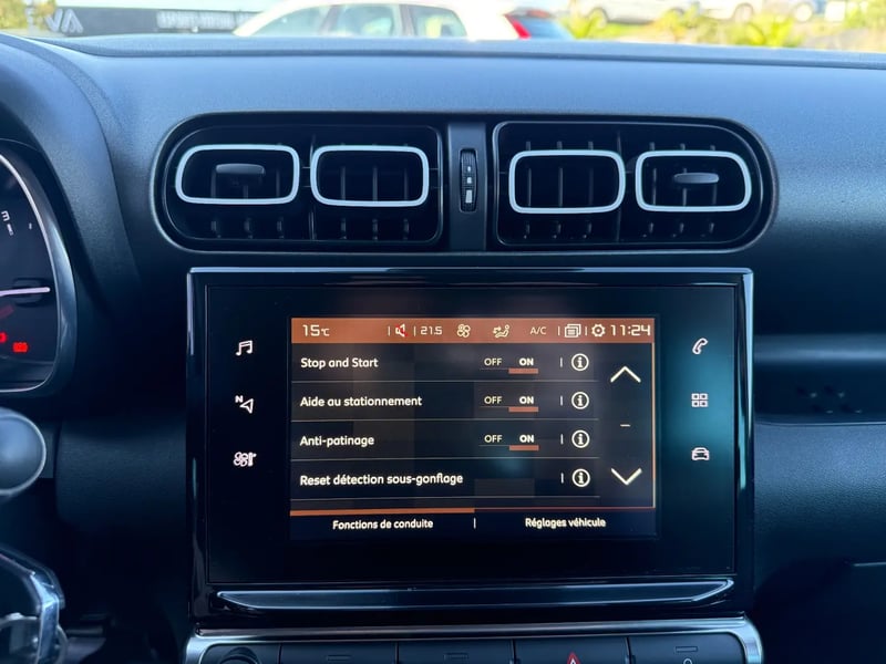 Photo de la voiture CITROEN C3 AIRCROSS PureTech 110 S&S BVM6 Shine