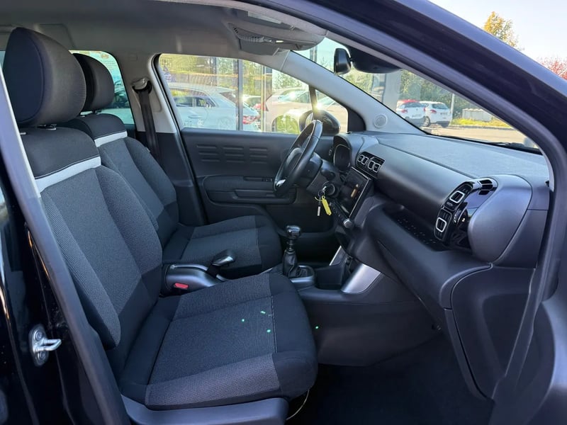 Photo de la voiture CITROEN C3 AIRCROSS PureTech 110 S&S BVM6 Shine