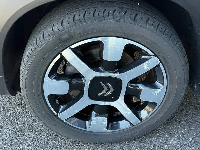 Photo de la voiture CITROEN C3 AIRCROSS PureTech 110 S&S BVM6 Shine